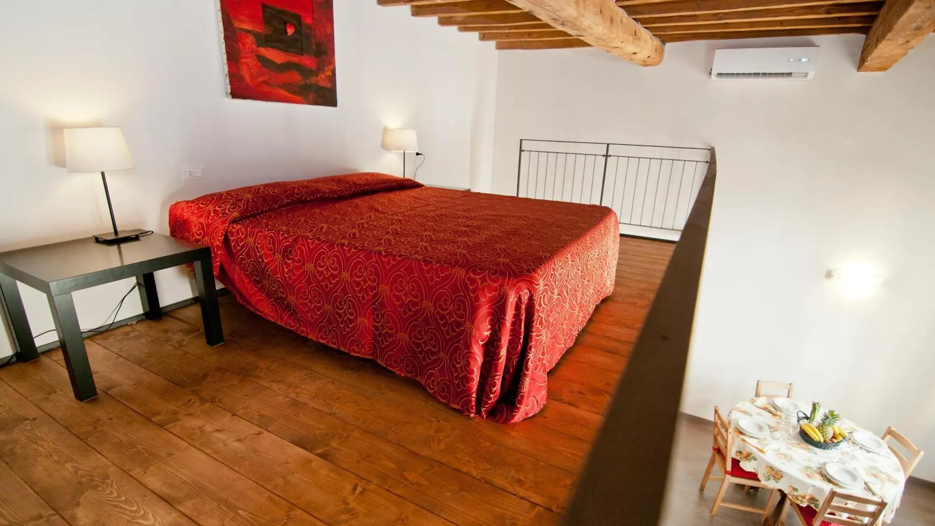 Art Apartment Santo Spirito Matteo Florence 0*,